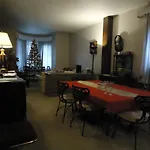 Fox Castle Bed And Breakfast